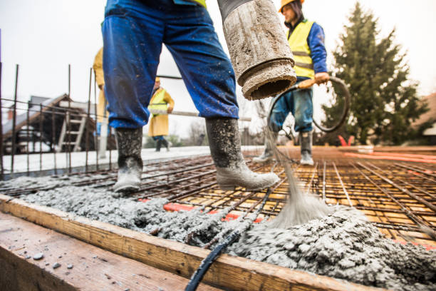 Best Driveway Concrete Repair  in Holts Summit, MO